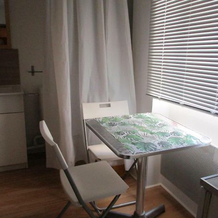 דירות Lodève Petit Studio מראה חיצוני תמונה