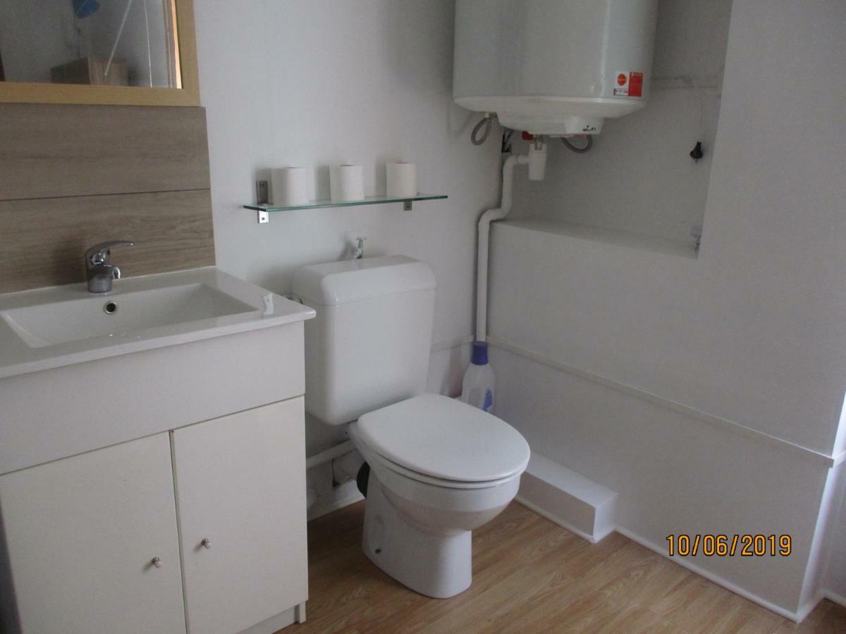 דירות Lodève Petit Studio מראה חיצוני תמונה